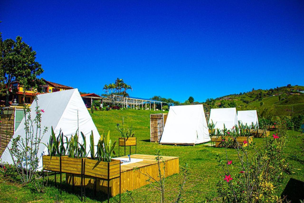 Aw Guatape Glamping Resort المظهر الخارجي الصورة