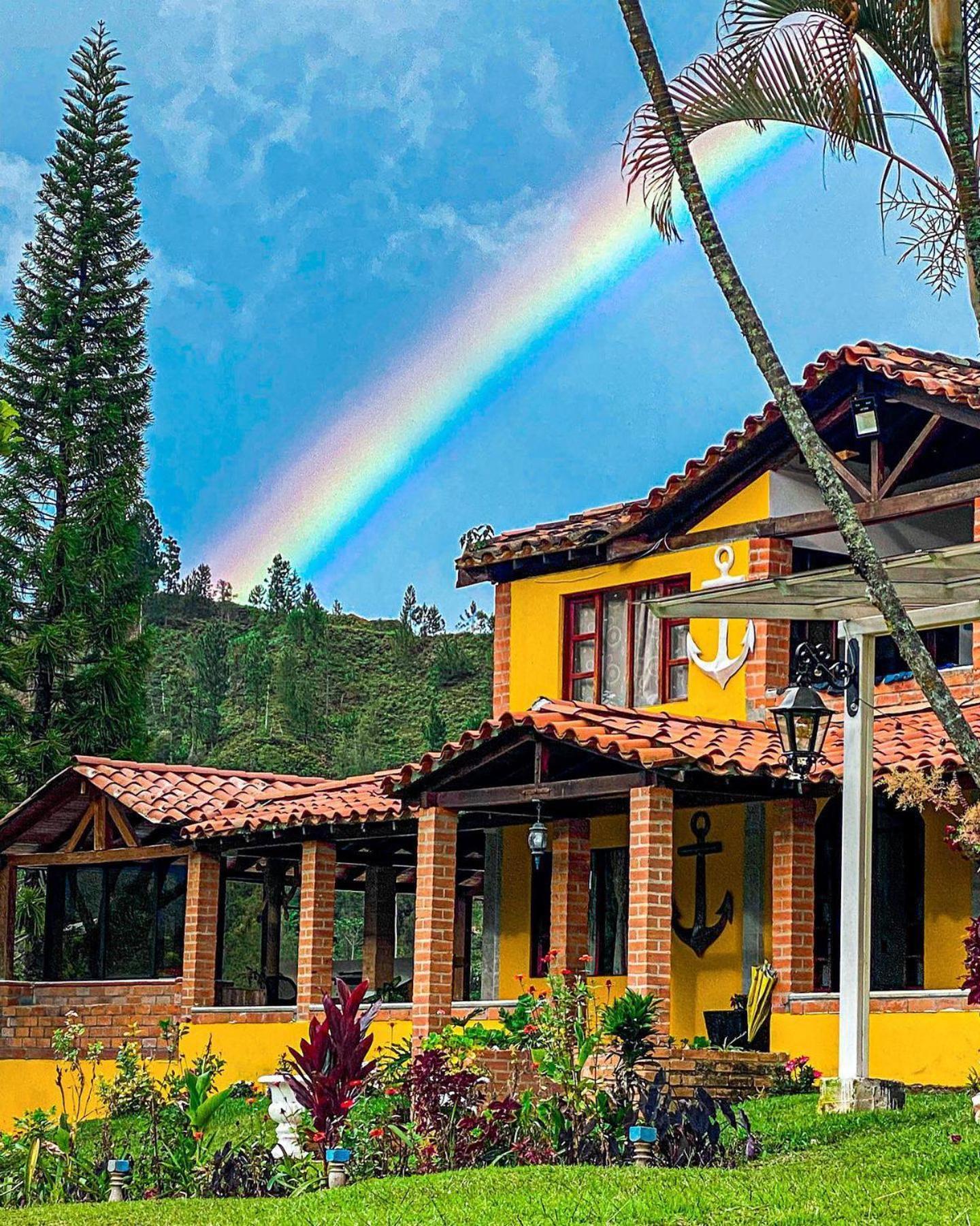 Aw Guatape Glamping Resort المظهر الخارجي الصورة