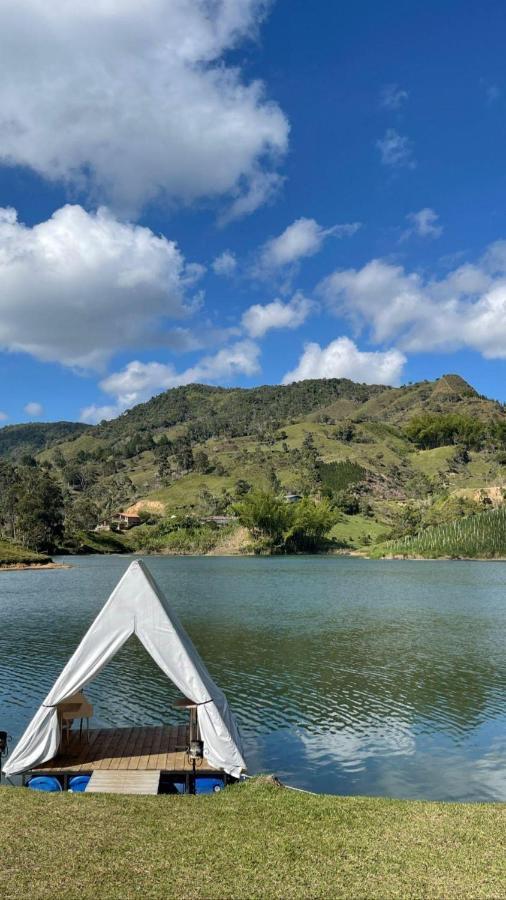 Aw Guatape Glamping Resort المظهر الخارجي الصورة